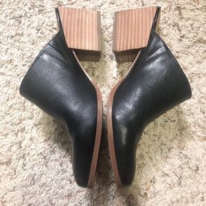 Leather mules